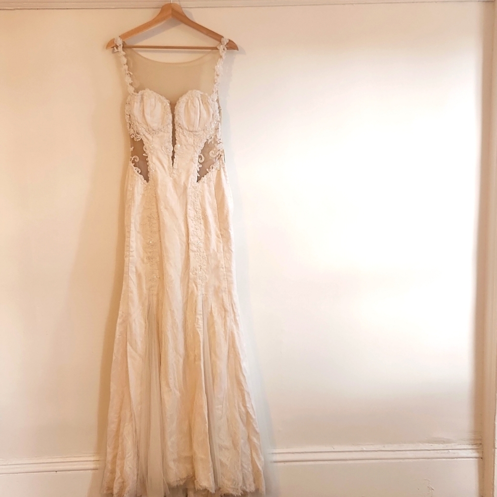 Wedding Dress!